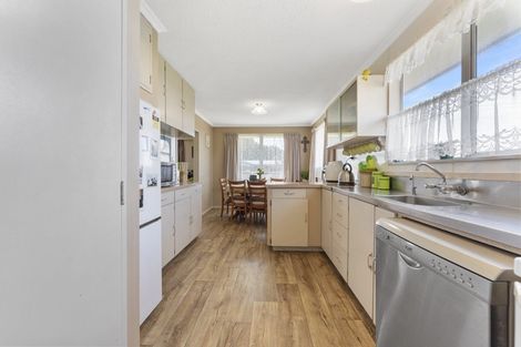 Photo of property in 28 Barling Street, Himatangi Beach, Foxton, 4891