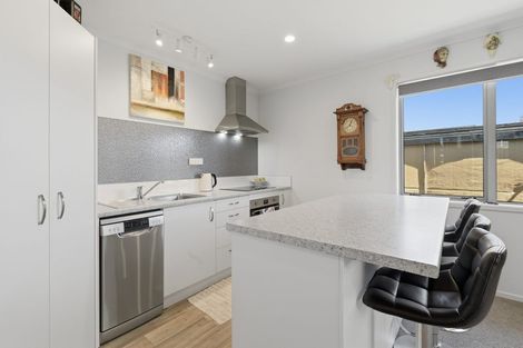 Photo of property in 32 Arrow Close, Papamoa, 3118