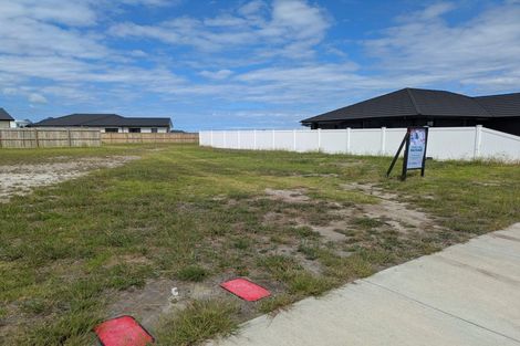 Photo of property in 43 Kitemaunga Avenue, One Tree Point, 0118