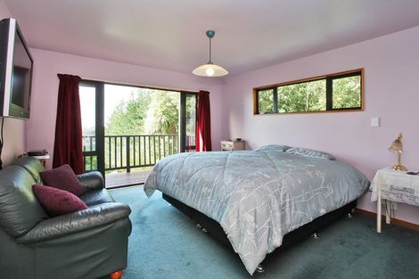 Photo of property in 33 Harry Ell Drive, Cashmere, Christchurch, 8022