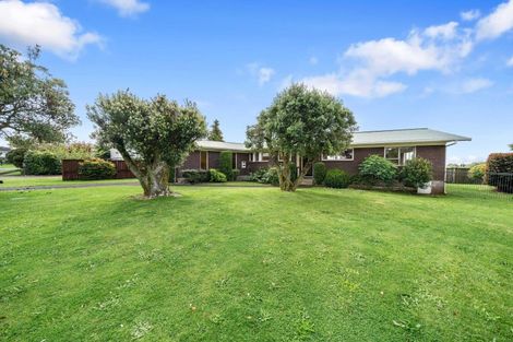 Photo of property in 2 Dalton Court, Pukekohe, 2120