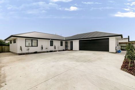 Photo of property in 19a Rosalie Terrace, Kelvin Grove, Palmerston North, 4414