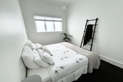 Photo of property in 2/24 West End Road, Herne Bay, Auckland, 1022