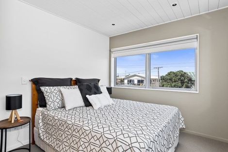 Photo of property in 99 Karewa Parade, Papamoa Beach, Papamoa, 3118