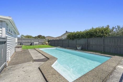 Photo of property in 118 Cutfield Road, Westown, New Plymouth, 4310