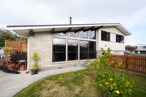 Photo of property in 1 Meads Place, Bulls, 4818