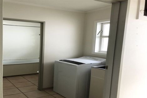 Photo of property in 2/328 Mount Eden Road, Mount Eden, Auckland, 1024