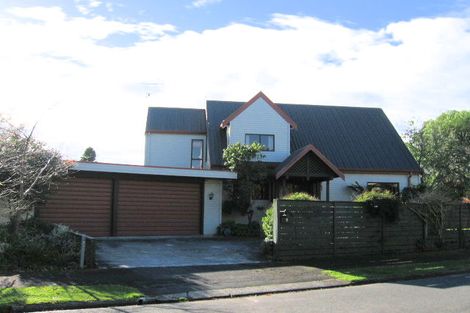 Photo of property in 2 Golf Grove, St Andrews, Hamilton, 3200