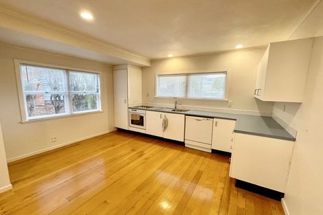 Photo of property in 2/17 Spencer Terrace, Hauraki, Auckland, 0622