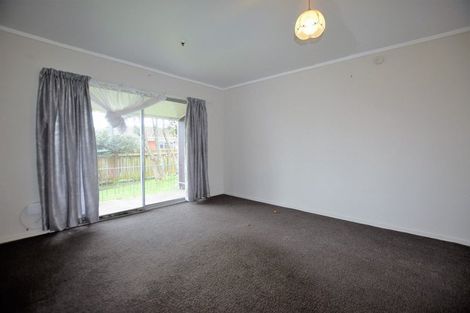 Photo of property in 6 Hiseman Lane, Henderson, Auckland, 0612