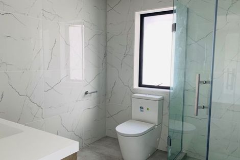 Photo of property in 38 Ascension Crescent, Orewa, 0931