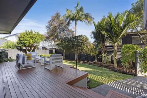 Photo of property in 10 Sanctuary Point, Sunnyhills, Auckland, 2010