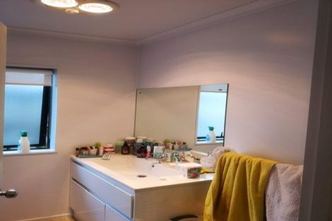 Photo of property in 22 Maghera Drive, East Tamaki Heights, Auckland, 2016