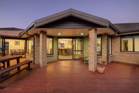 Photo of property in 153 Oteki Park Drive, Welcome Bay, Tauranga, 3112