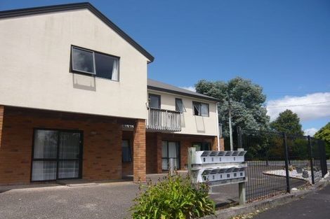 Photo of property in 2 Vine Street, Hillcrest, Hamilton, 3216