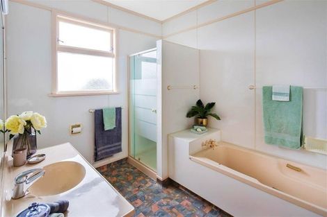 Photo of property in 28 City View Grove, Harbour View, Lower Hutt, 5010