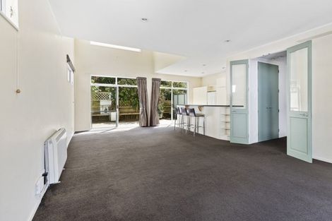 Photo of property in Fernhill Flats, 9/324 The Terrace, Te Aro, Wellington, 6011