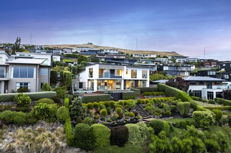 Photo of property in 5 Peregrine Close, Mount Pleasant, Christchurch, 8081