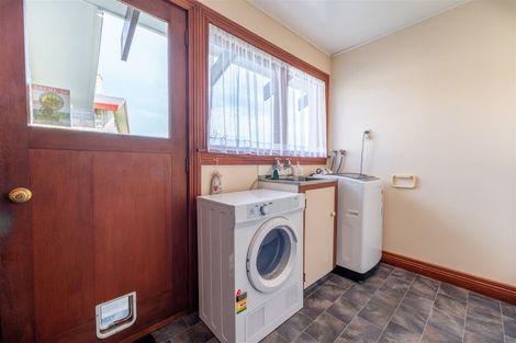 Photo of property in 100 Cox Street, Geraldine, 7930