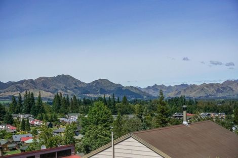 Photo of property in 22 Chalet Crescent, Hanmer Springs, 7334