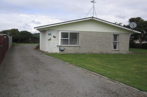 Photo of property in 38 Te Rauparaha Street, Otaki, 5512