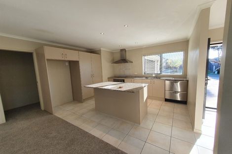 Photo of property in 38 Ranchod Terrace, Pukekohe, 2120