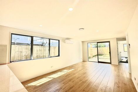 Photo of property in 26 Clayden Shuttleworth Street, Papakura, 2110