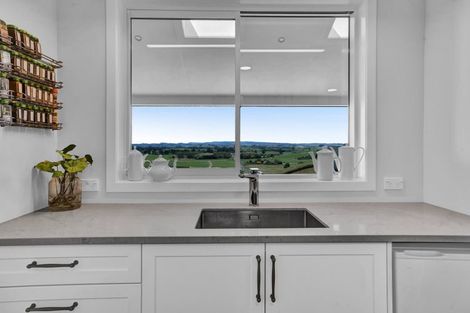 Photo of property in 32 Bird Road, Bird Road, Stratford, 4393