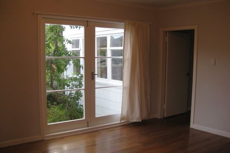 Photo of property in 48 Mckinley Crescent, Brooklyn, Wellington, 6021