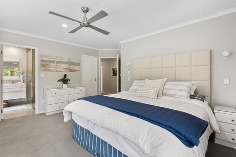 Photo of property in 139 Richmond Road, Brixton, New Plymouth, 4373