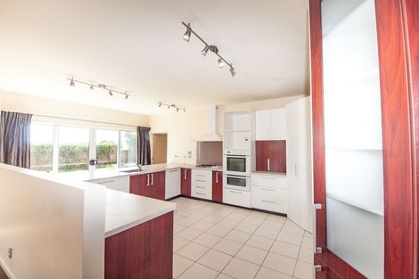 Photo of property in 3 Sedgley Grove, Churton Park, Wellington, 6037