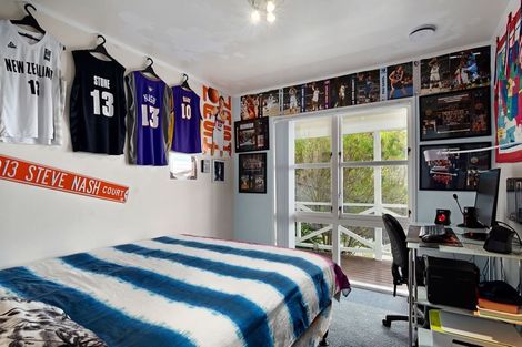 Photo of property in 20 Montclair Rise, Browns Bay, Auckland, 0630