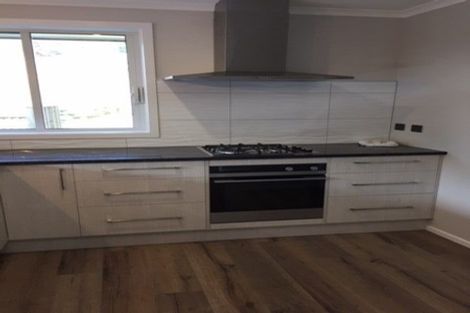 Photo of property in 102 Melksham Drive, Churton Park, Wellington, 6037