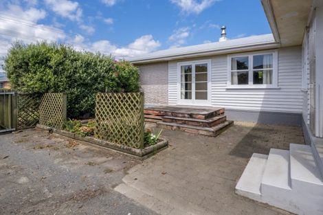 Photo of property in 15 Bartholomew Road, Levin, 5510