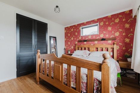 Photo of property in 4 Sutherland Crescent, Westbrook, Palmerston North, 4412