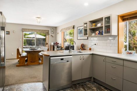 Photo of property in 10a Huia Street, Waikawa, Picton, 7220