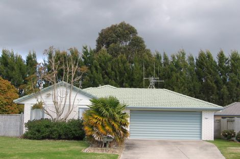 Photo of property in 22 The Gardens Drive, Papamoa Beach, Papamoa, 3118