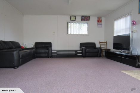 Photo of property in 120a Mount Smart Road, Onehunga, Auckland, 1061