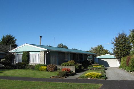 Photo of property in 48 West-watson Avenue, Hillmorton, Christchurch, 8025