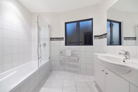 Photo of property in 11 Highview Terrace, Queenstown, 9300