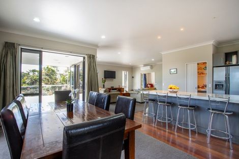 Photo of property in 104 Abergeldie Way, Cambridge, 3493