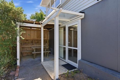 Photo of property in 1/862 East Coast Road, Northcross, Auckland, 0630