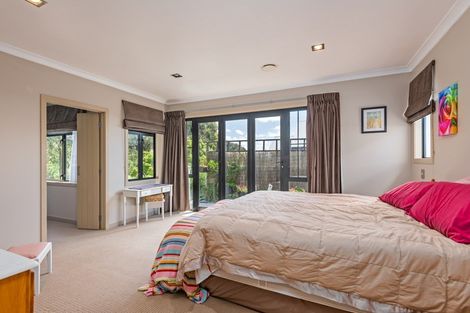 Photo of property in 60 Ruapehu Drive, Fitzherbert, Palmerston North, 4410