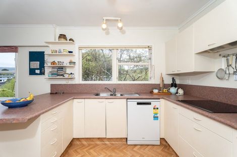 Photo of property in 115 Oriel Avenue, Tawa, Wellington, 5028