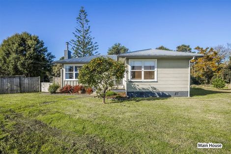 Photo of property in 8 Orere Point Road, Orere Point, Papakura, 2585