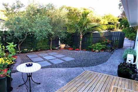 Photo of property in 1/3 Pohutukawa Avenue, Shelly Park, Auckland, 2014