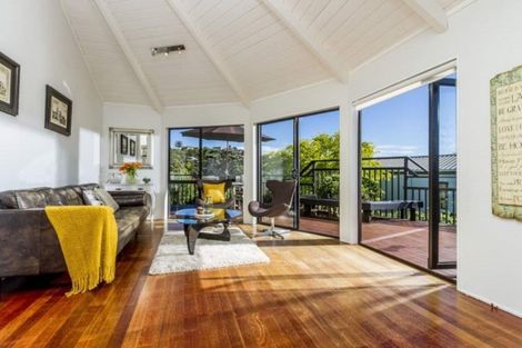 Photo of property in 10 Bellbird Rise, Murrays Bay, Auckland, 0630