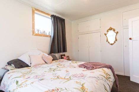 Photo of property in 33 Tennyson Street, Dannevirke, 4930