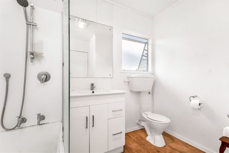 Photo of property in 2/22 Darnell Crescent, Clover Park, Auckland, 2019