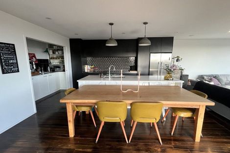 Photo of property in 2 Pohutukawa Avenue, Red Beach, 0932